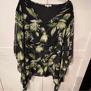 Curvaceous XL Floral Black and Green Women's Top, Handkerchief hem.  (#13)